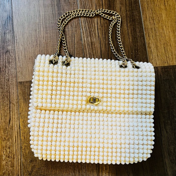 Vintage Handbags - Vintage Beaded Off White Purse